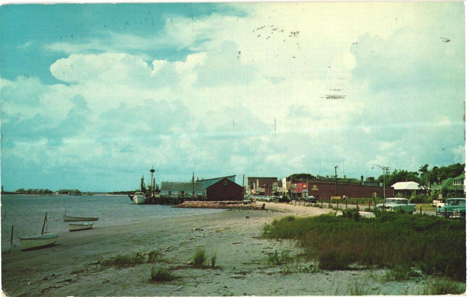 Panorama of Quaint Old Sea Coast Town, Beaufort, North Carolina Postcard