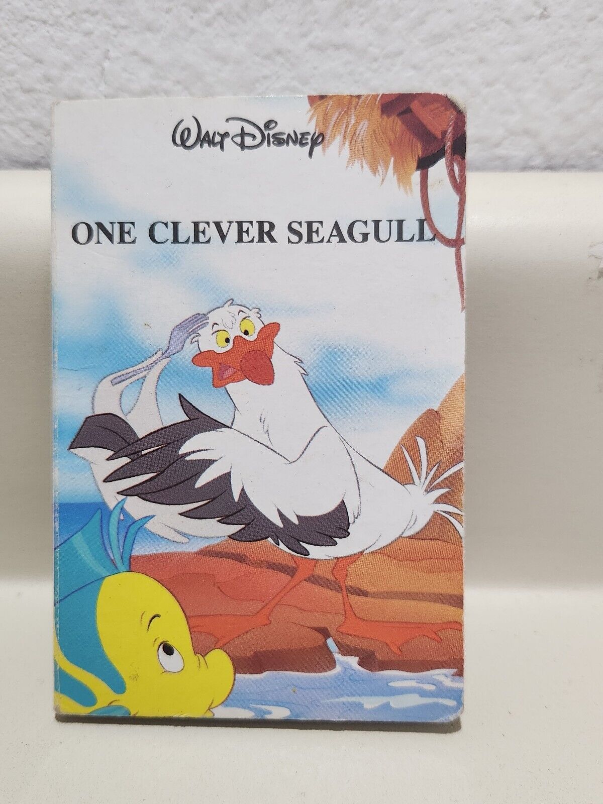 WALT DISNEY, ONE CLEVER SEAGULL BOOK BY TWIN BOOKS - LITTLE MERMAID 1990 5\