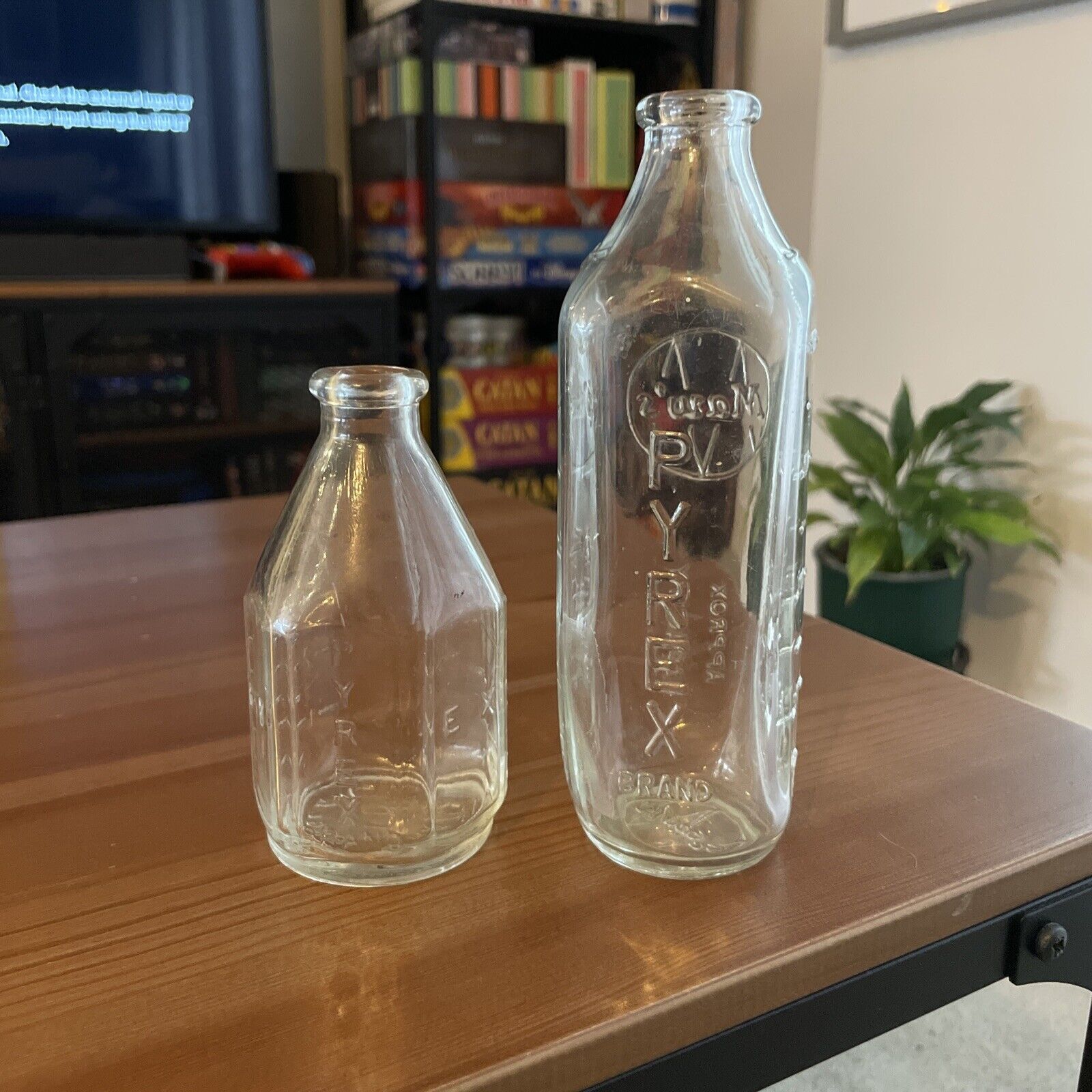 ViNTAGE 2 x Glass Pyrex Baby Feeding Bottle  16cm & 11cm height.