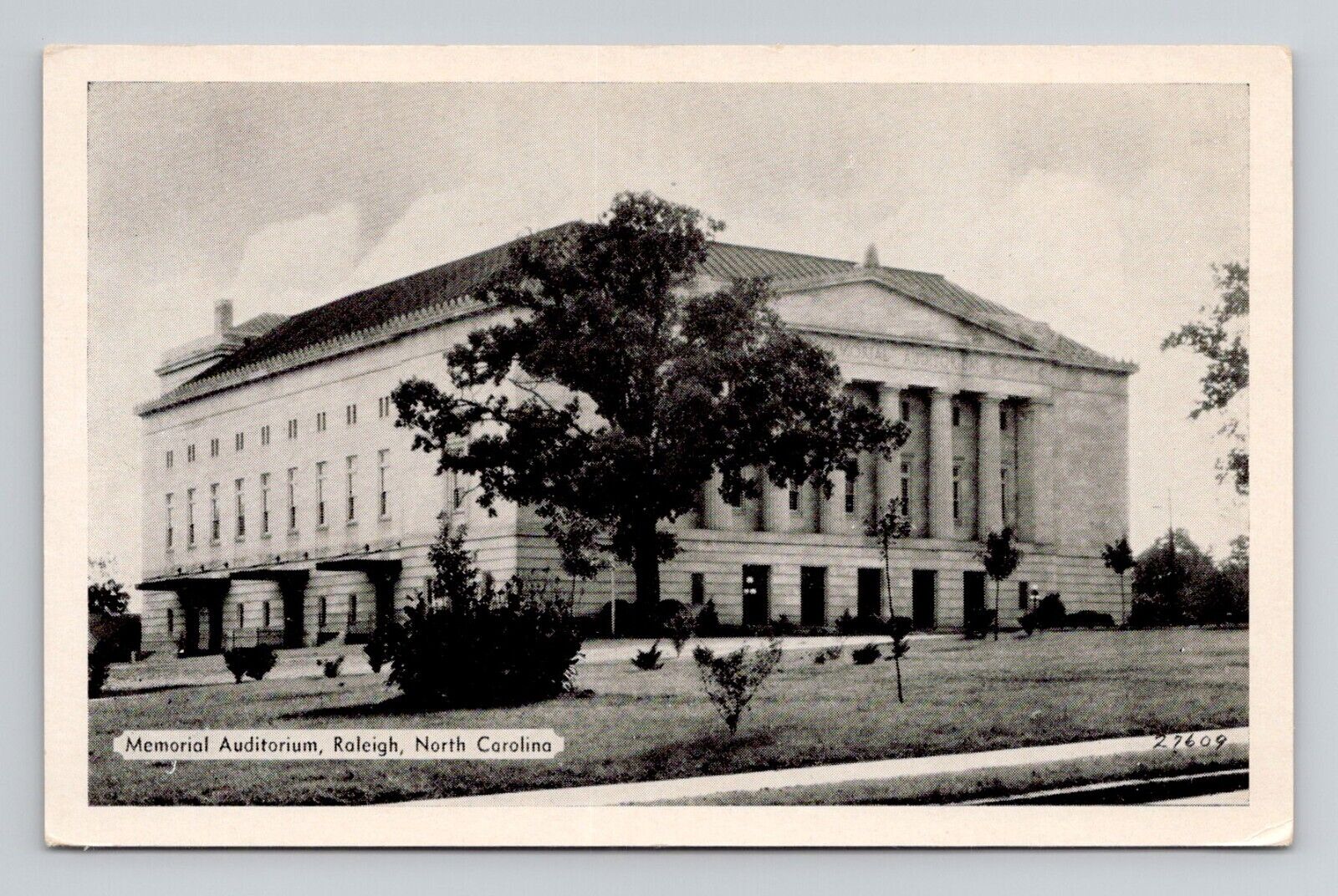 Postcard Memorial Auditorium in Raleigh North Carolina NC, Vintage N20