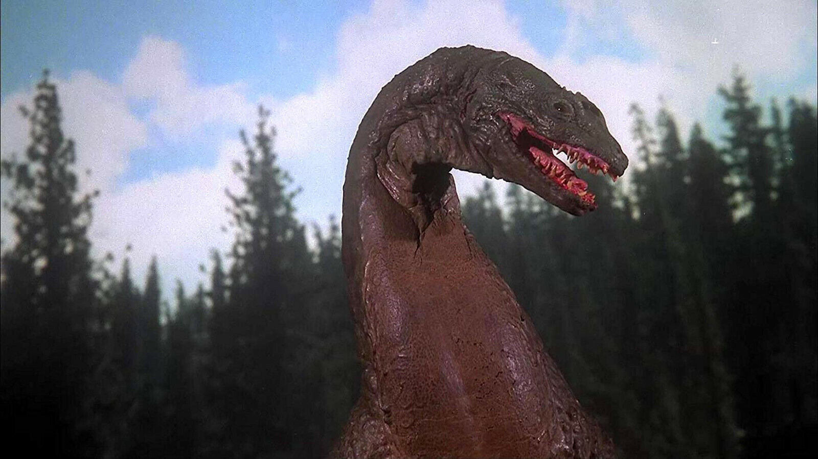 1977’s THE CRATER LAKE MONSTER reborn plesiosaur menace color 6x10 scene