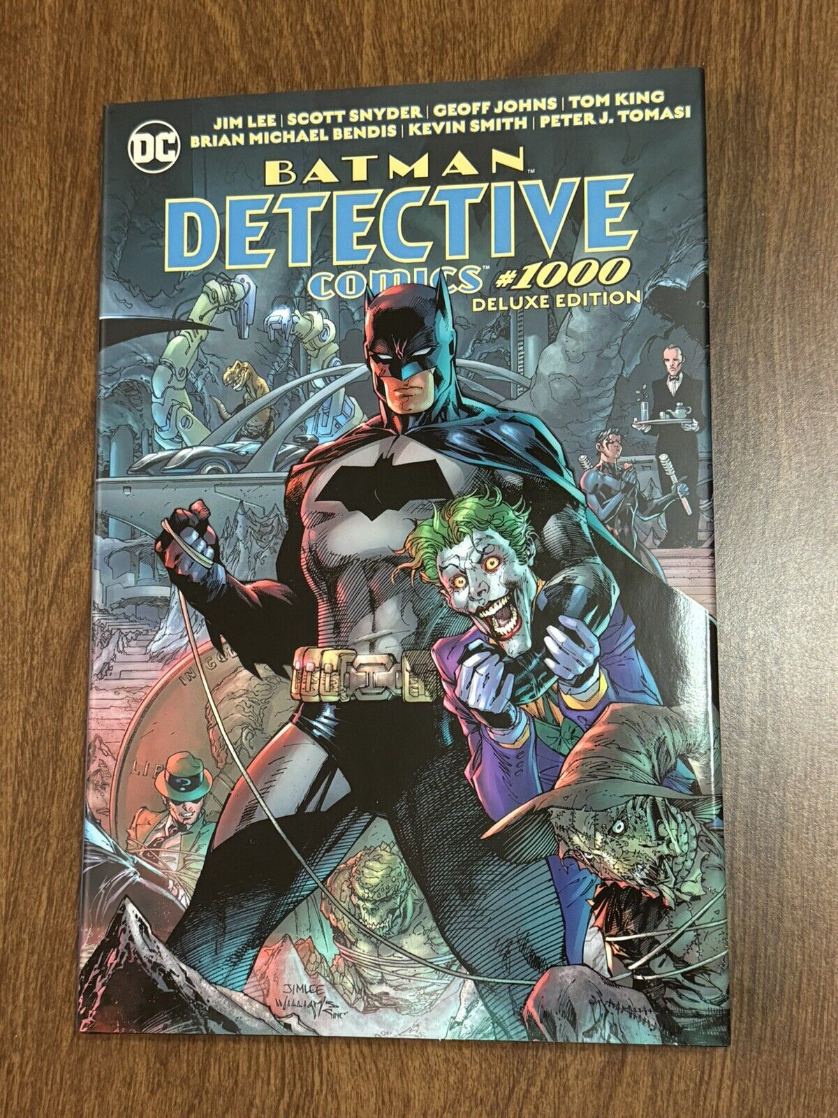 Detective Comics #1000: the Deluxe Edition Hardcover (DC Comics August 2019)