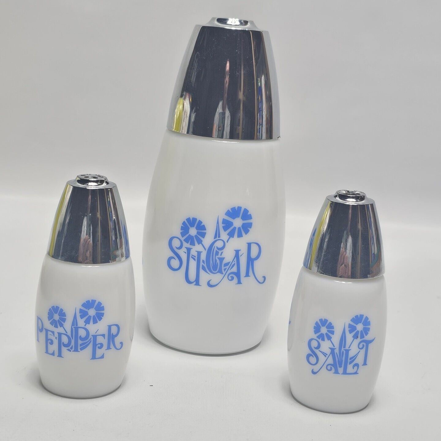 VTG Westinghouse Gemco Sugar Salt Pepper Shakers Cornflower Blue Milk Glass