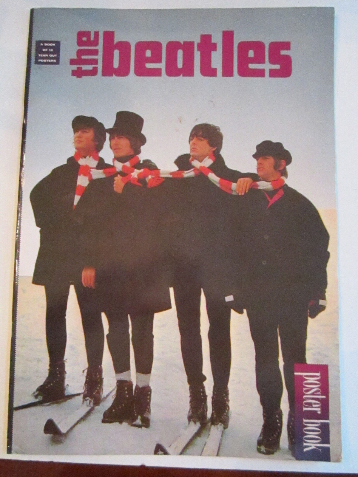 1989 THE BEATLES POSTER BOOK - 16 1/2\