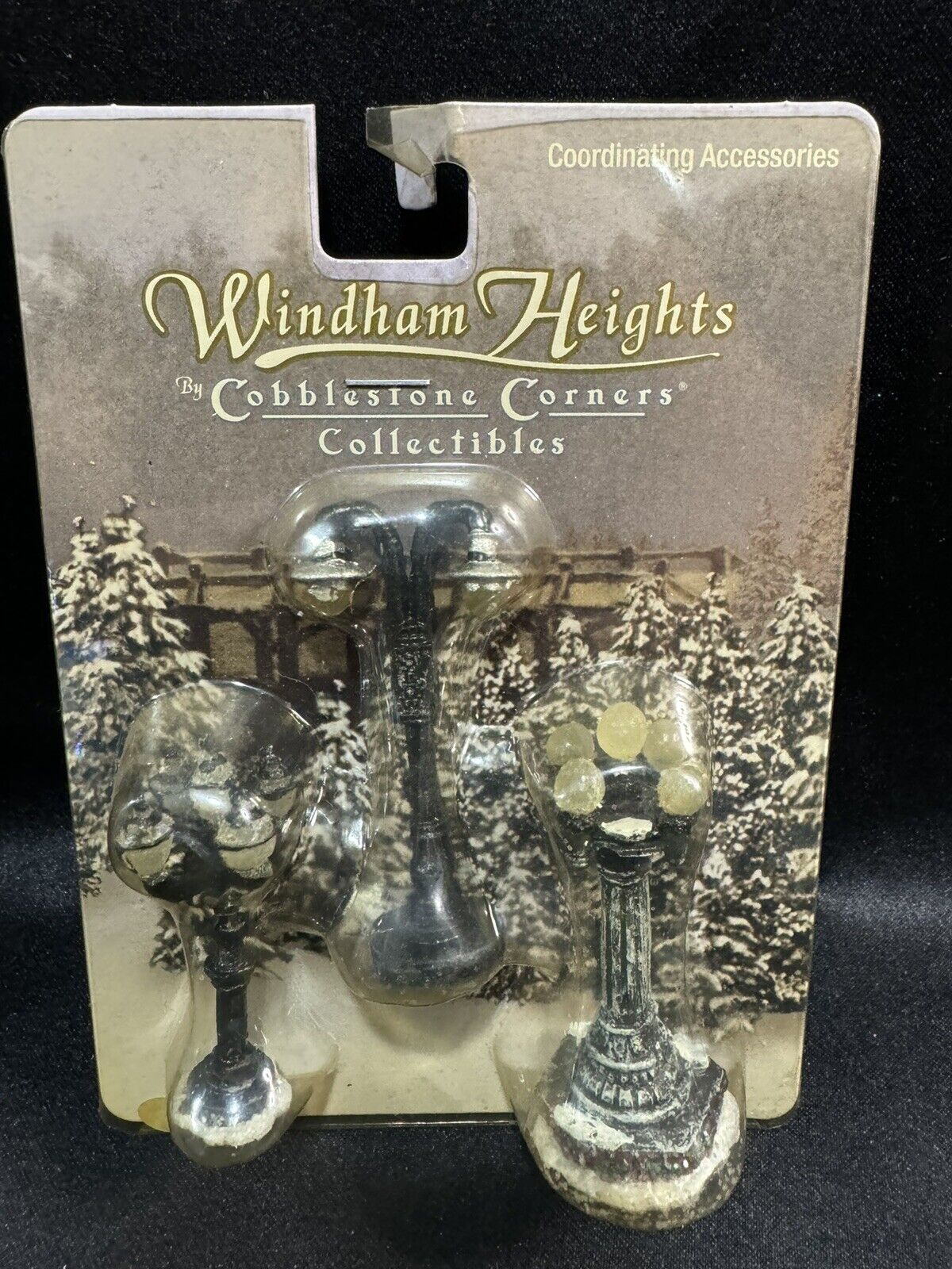 Windham Heights Cobblestone Corners Collectibles Accessories Light Posts