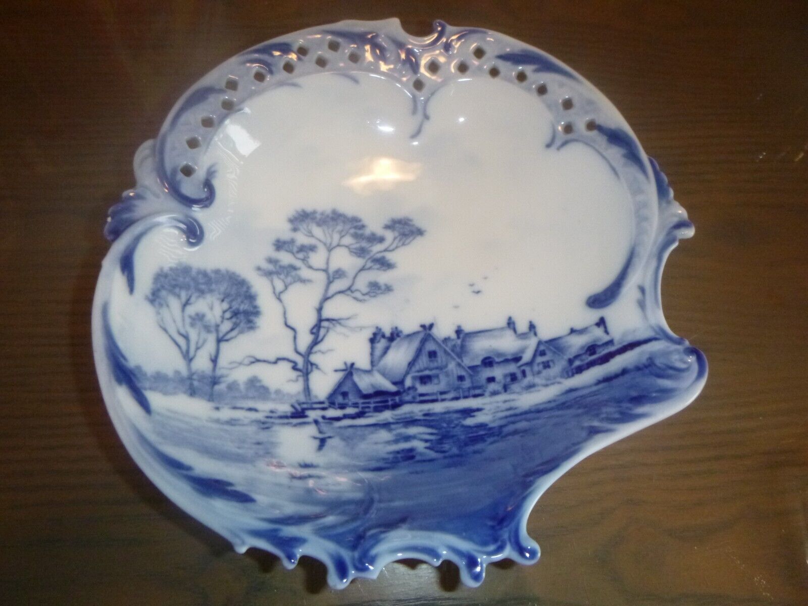 Savoy Rosenthal Delft Blue Versailles Cottages Pierced Bowl Dish EUC