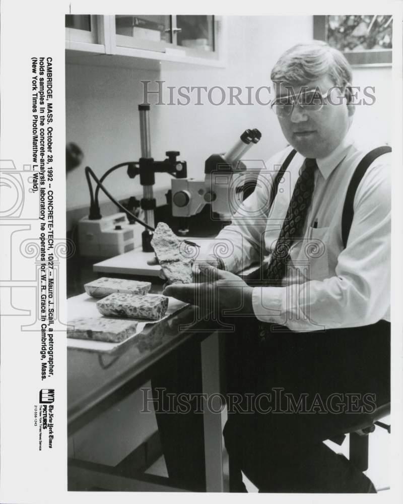 1992 Press Photo Petrographer Mauro J. Scali with Concrete Samples, MA