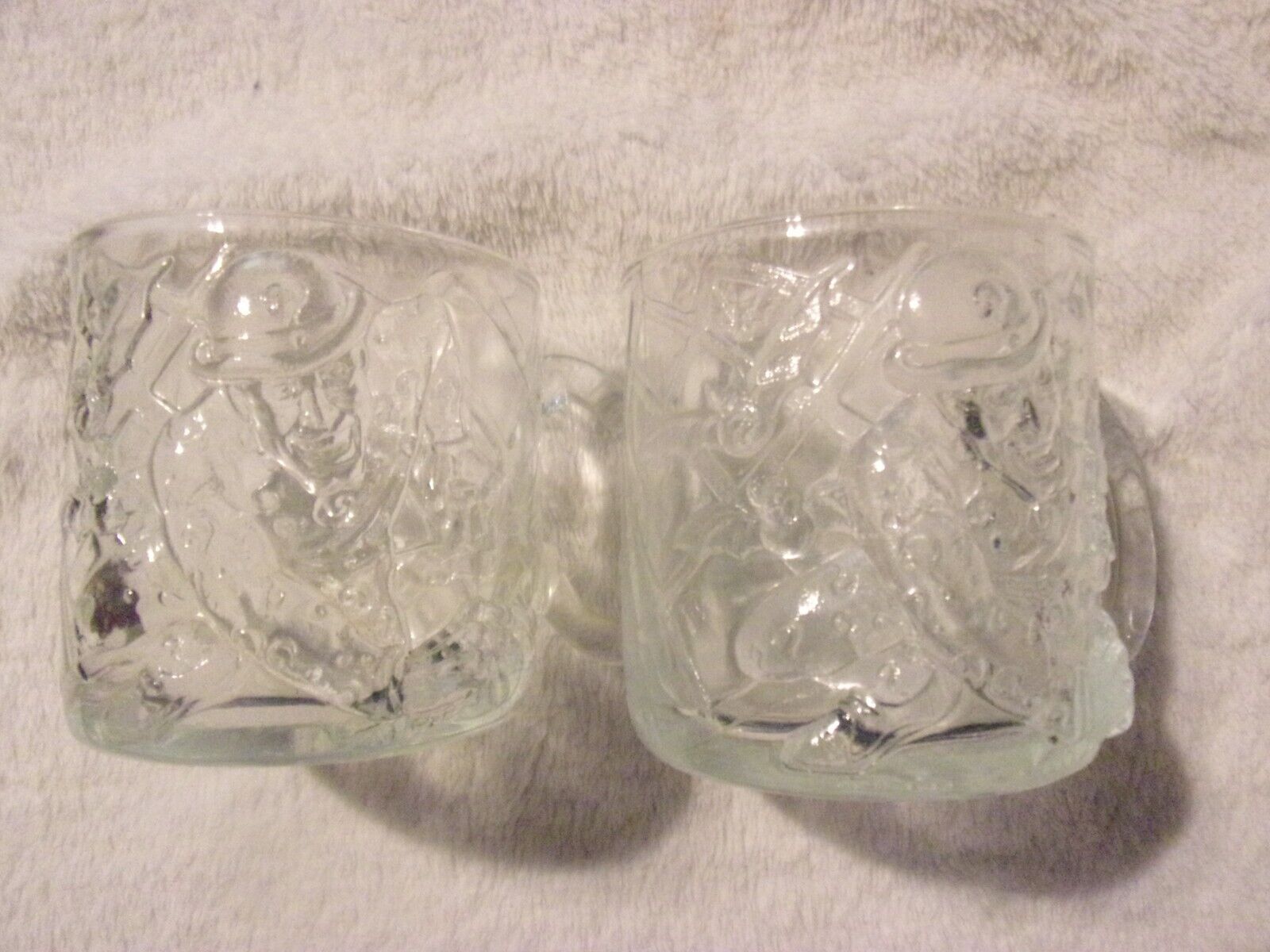 Set of 2 Batman Forever Riddler 1995 McDonalds Embossed Glass Mugs DC Comics