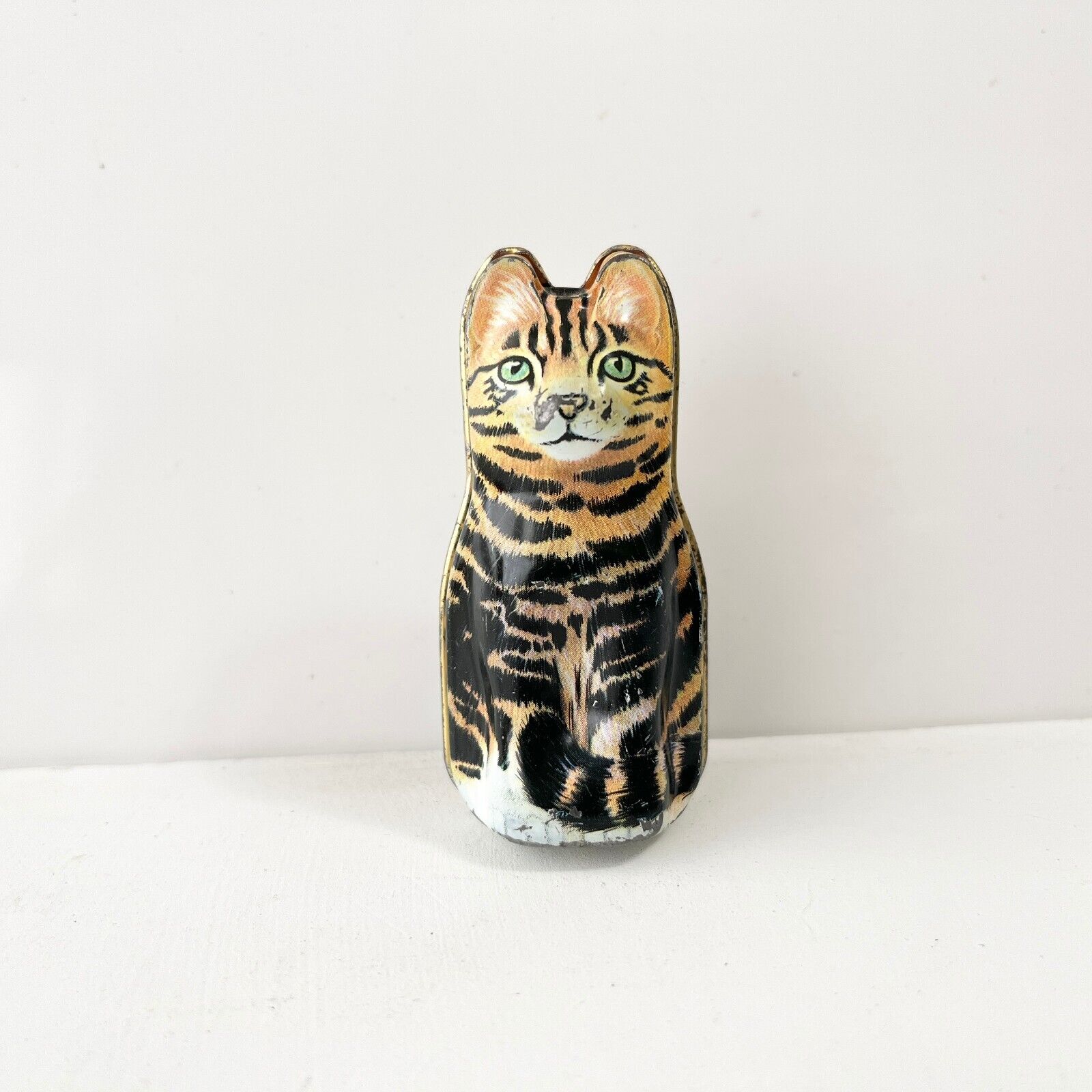 Dana Kubick Hunkydory Design 1986 Tabby Kitty Cat Mini Tin Trinket Box 2-3/4\