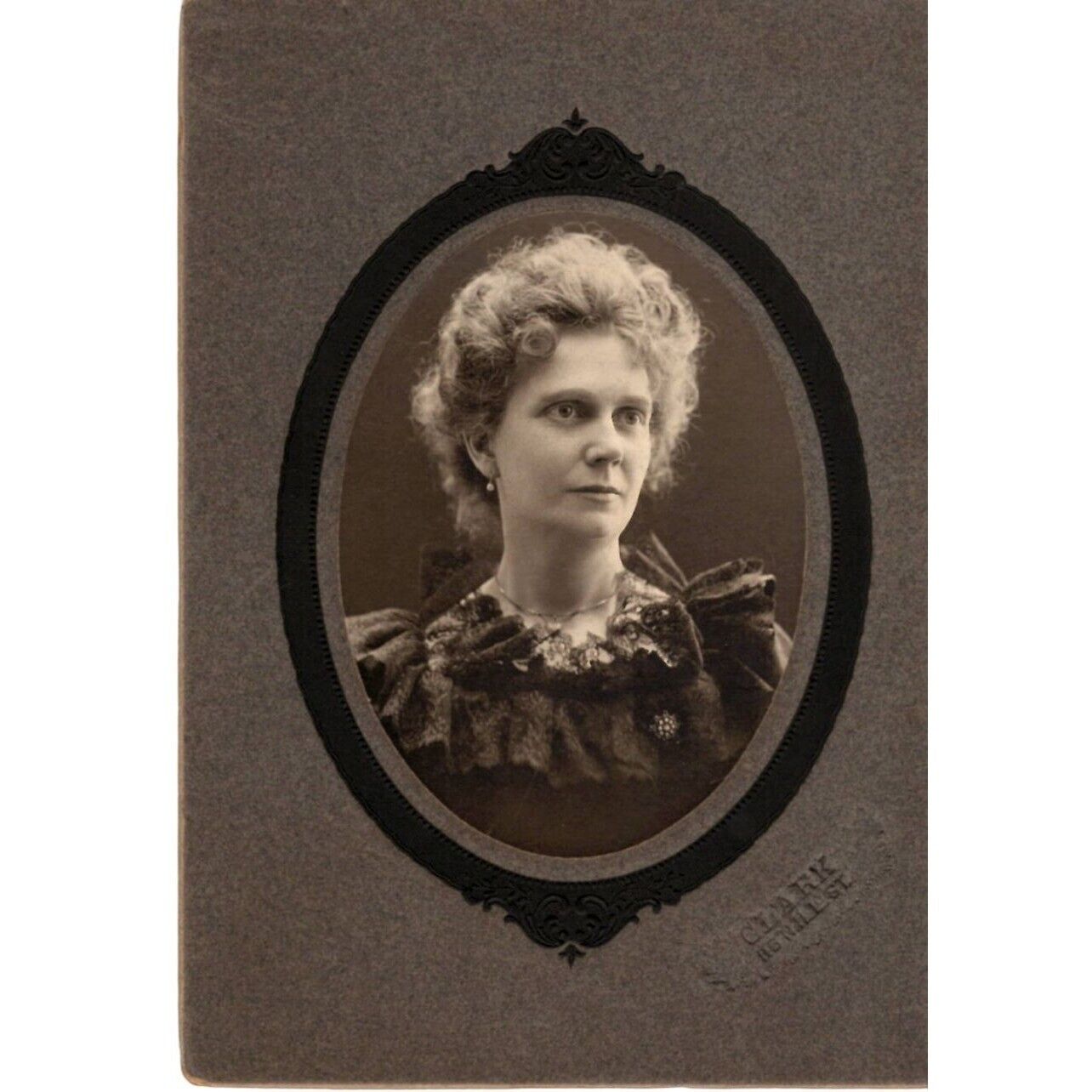 Antique Clark Photo Portrait Oval Aunt Martha Richardson Called Dee