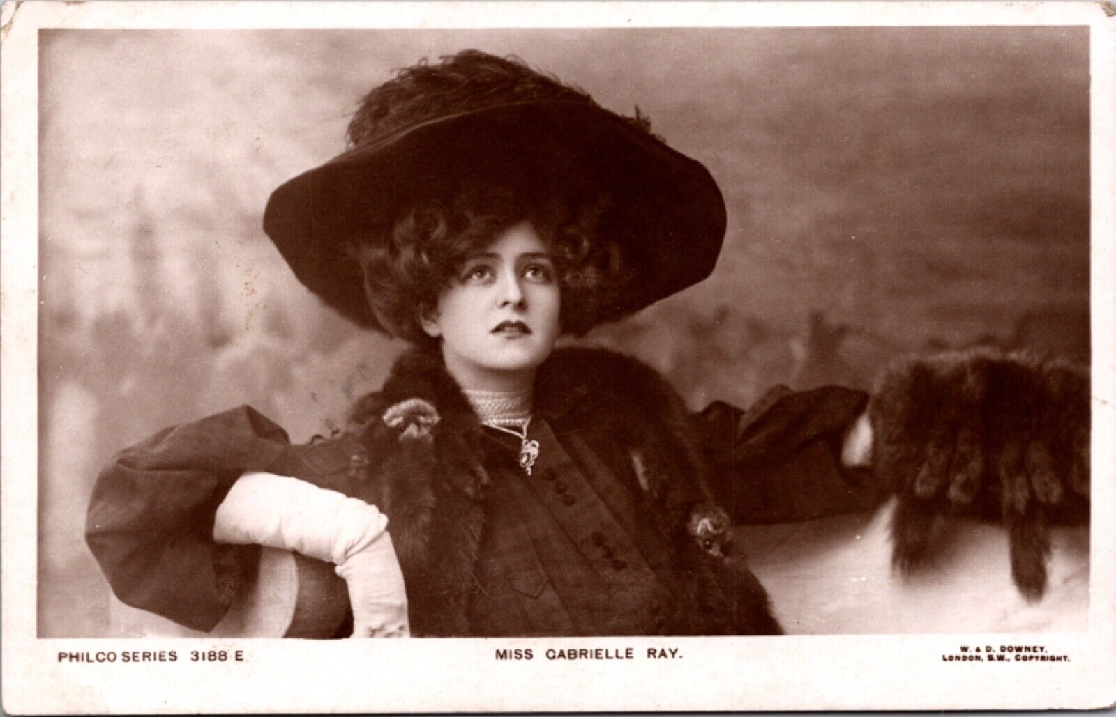 Real Photo Postcard Portrait of Miss Gabrielle Ray, Actress