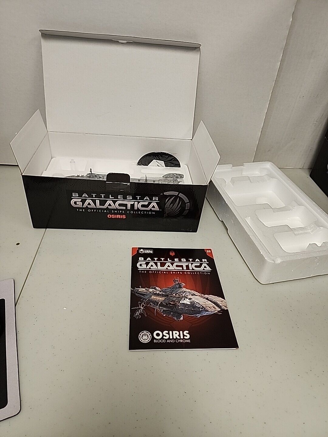2021 Eaglemoss Hero Collector Battlestar Galactica Osiris Replica Ship