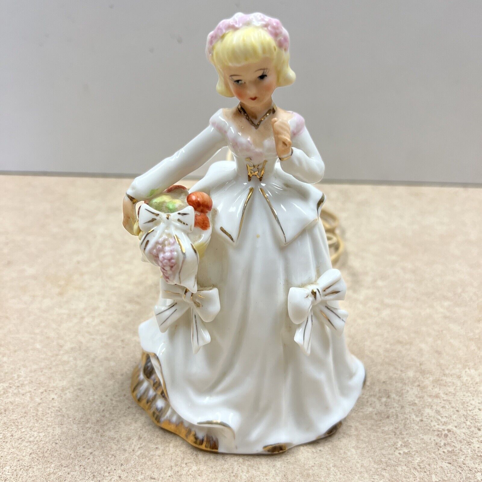 Southern Belle Bride Lady Figural Porcelain Boudoir Vanity Light/Night Light