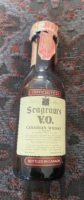 Vintage Mini Seagrams V.O. Canadian Whiskey Bottle 4.5\