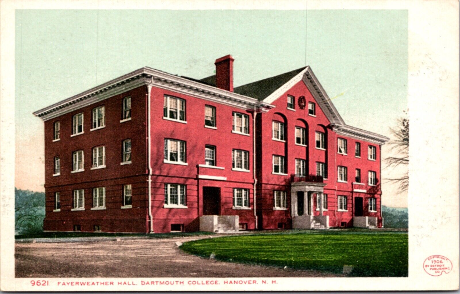 Postcard Fayerweather Hall, Dartmouth College in Hanover, New Hampshire