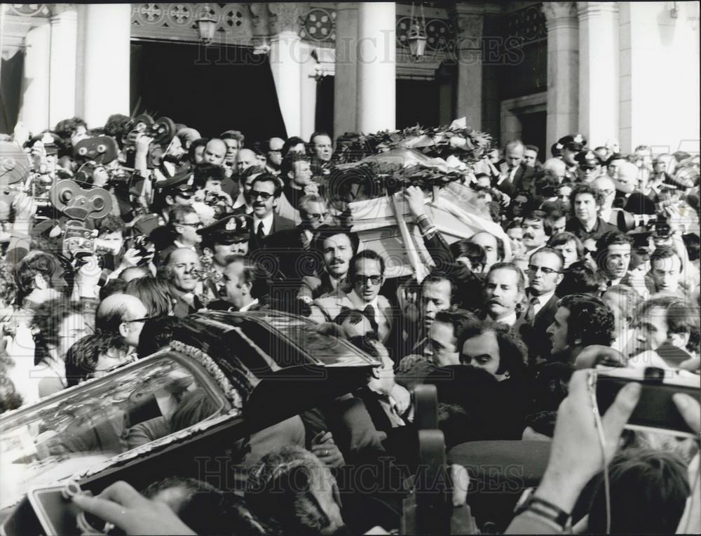 Press Photo Crowds at Alexandros Panagoulis funeral in Greece - KSB07211