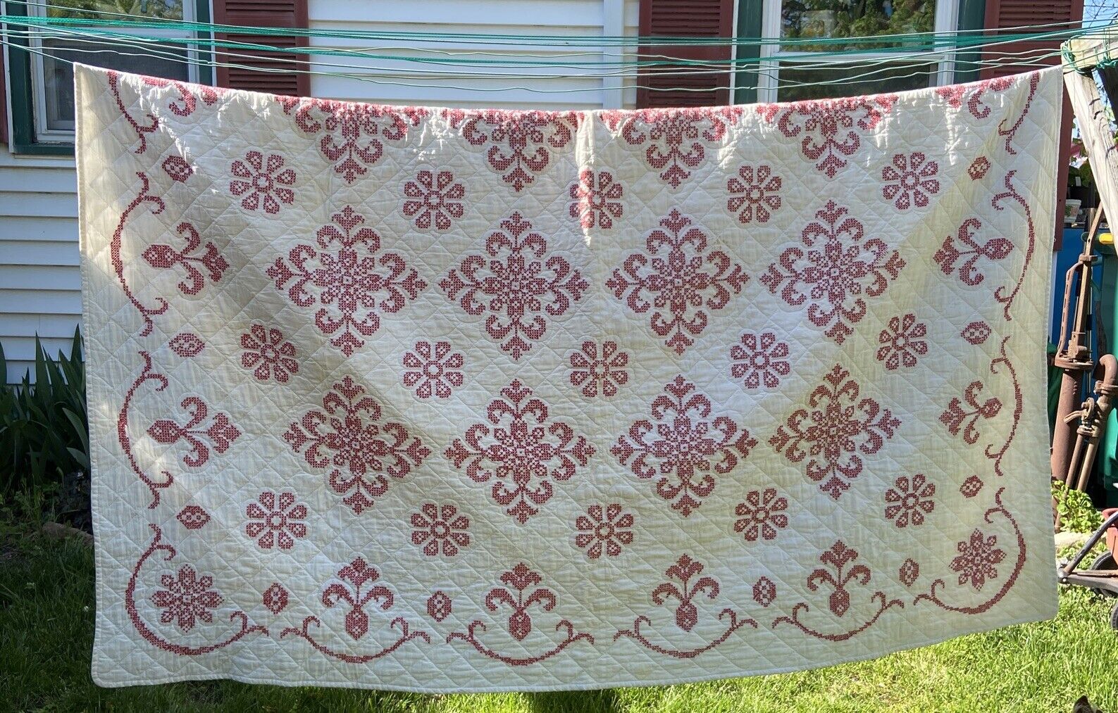 VTG Full / Queen Red Embroided Scroll Handmade Quilt Blanket Country Bedspread