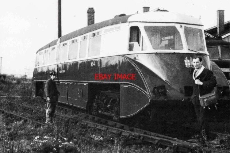 PHOTO  GWR RAILCAR NO.4 DIDCOT. EARLY DAYS OF GWS