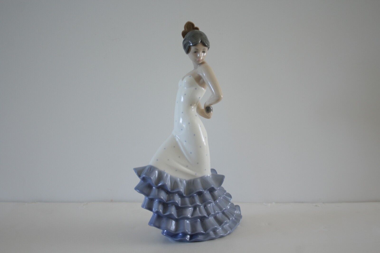 Porcelain NAO By Lladro Spanish Flamenco Dancer Figurine