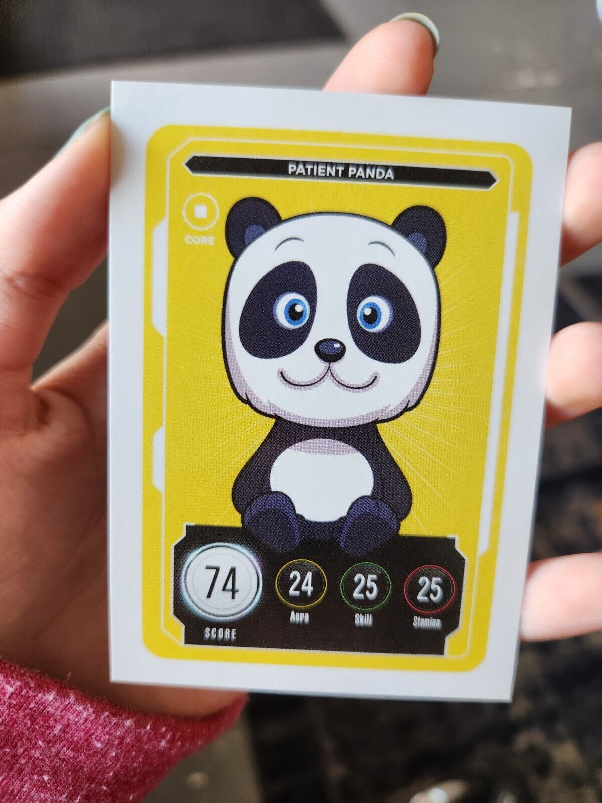 VeeFriends Series 2 - Compete & Collect Core - Patient Panda