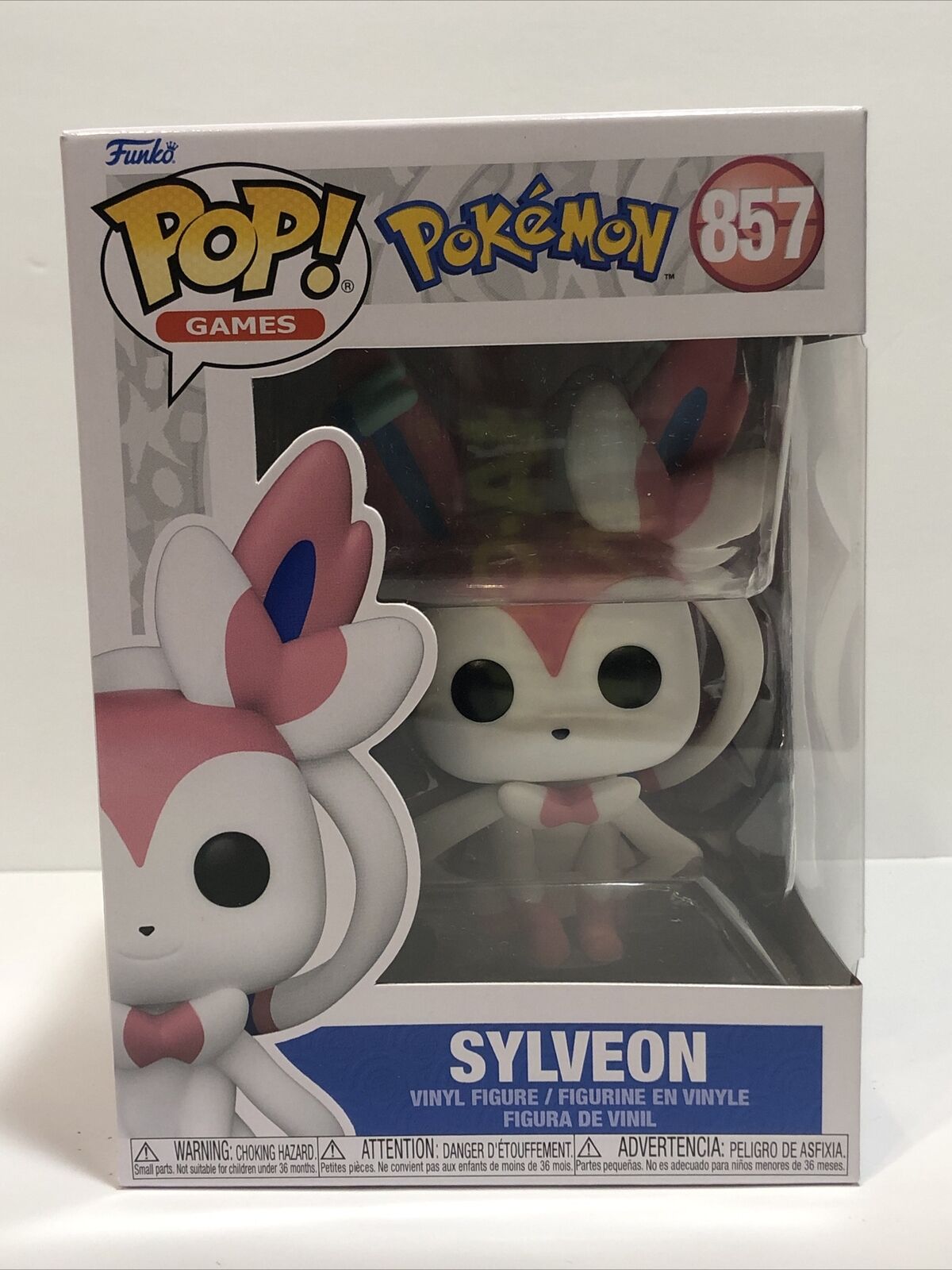 Funko Pop Games: Pokémon - Sylveon #857 w/ protector