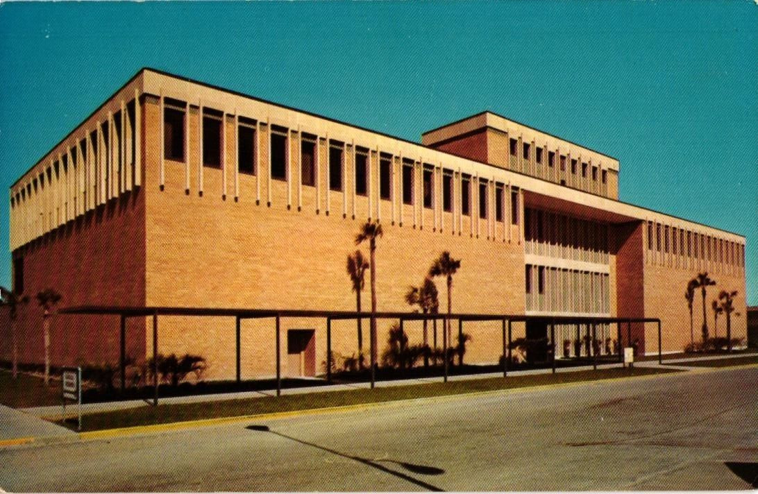 Postcard Shriners Hospital Burns Institute, Galveston, Texas