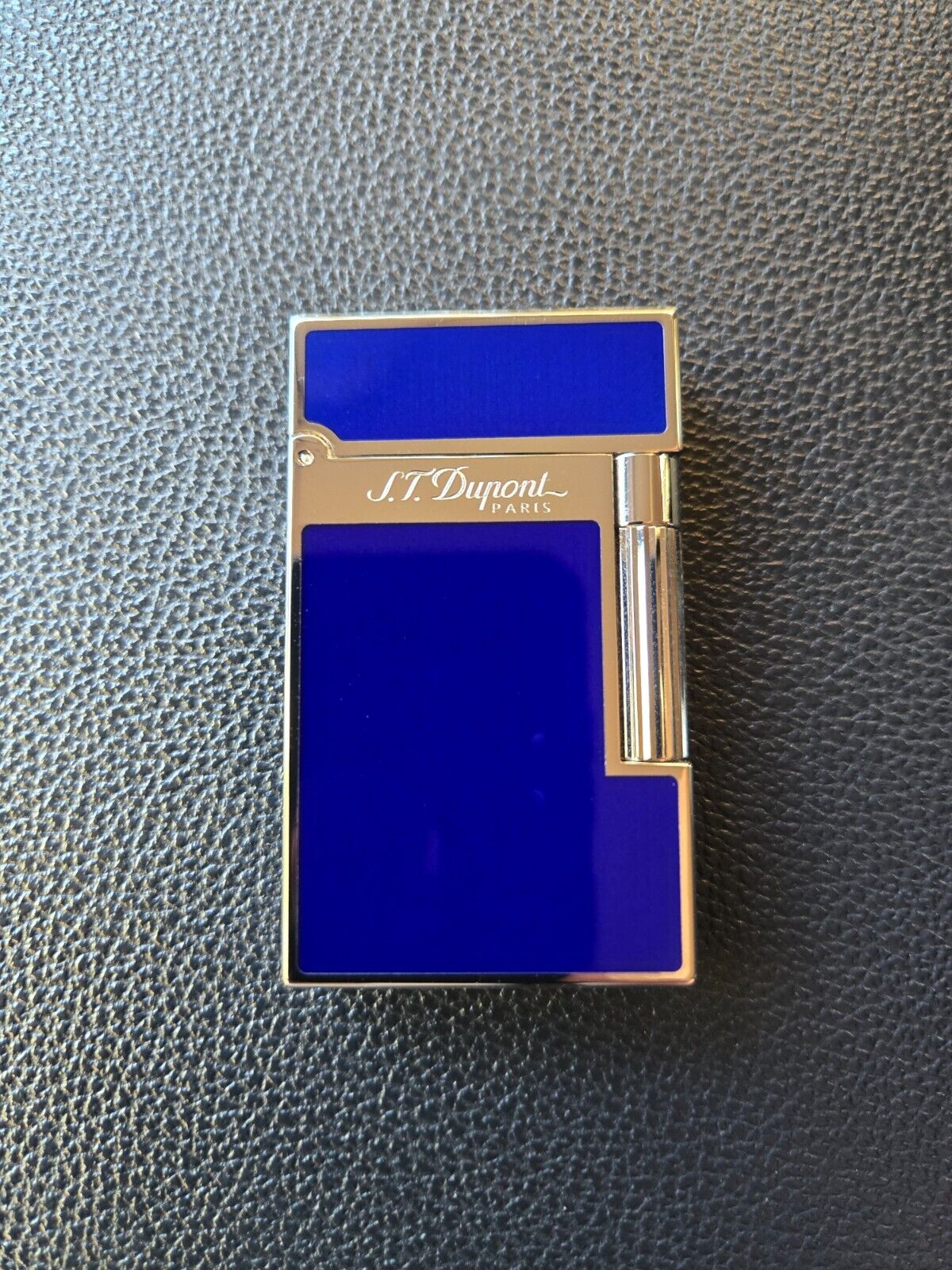 NO RESERVE - BRAND NEW - S.T. Dupont Ligne 2 BLUE Lacquer & Silver Lighter