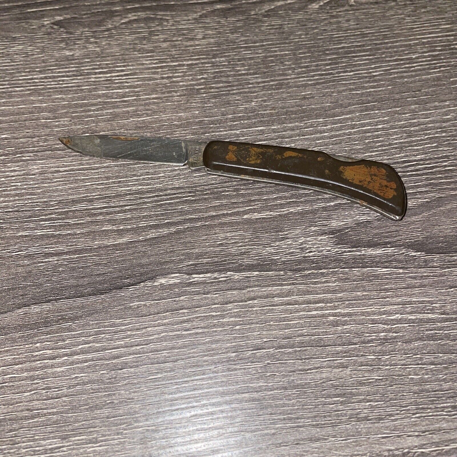 Vintage Imperial Ireland Single Blade Pocket Knife North American Hunting Club
