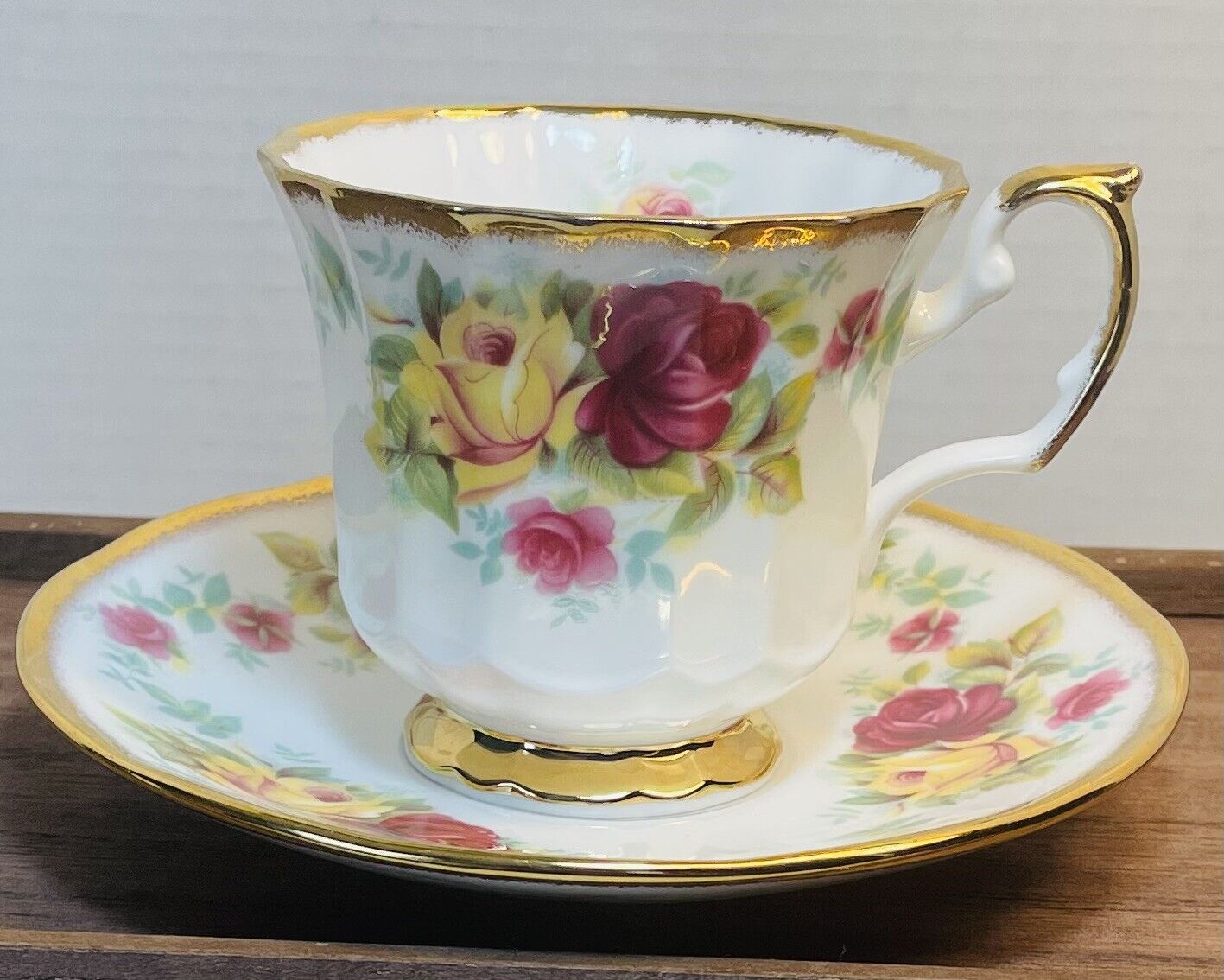 Tea Cup & Saucer Queens Fine Bone China Red Yellow Roses England Est 1875 Gift