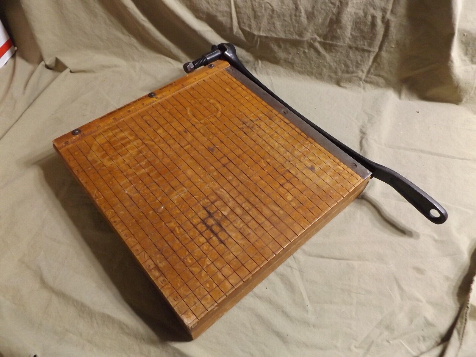 Vintage Antique 1920s-30s IDEAL SCHOOL SUPPLY CO Chicago Cutting Board