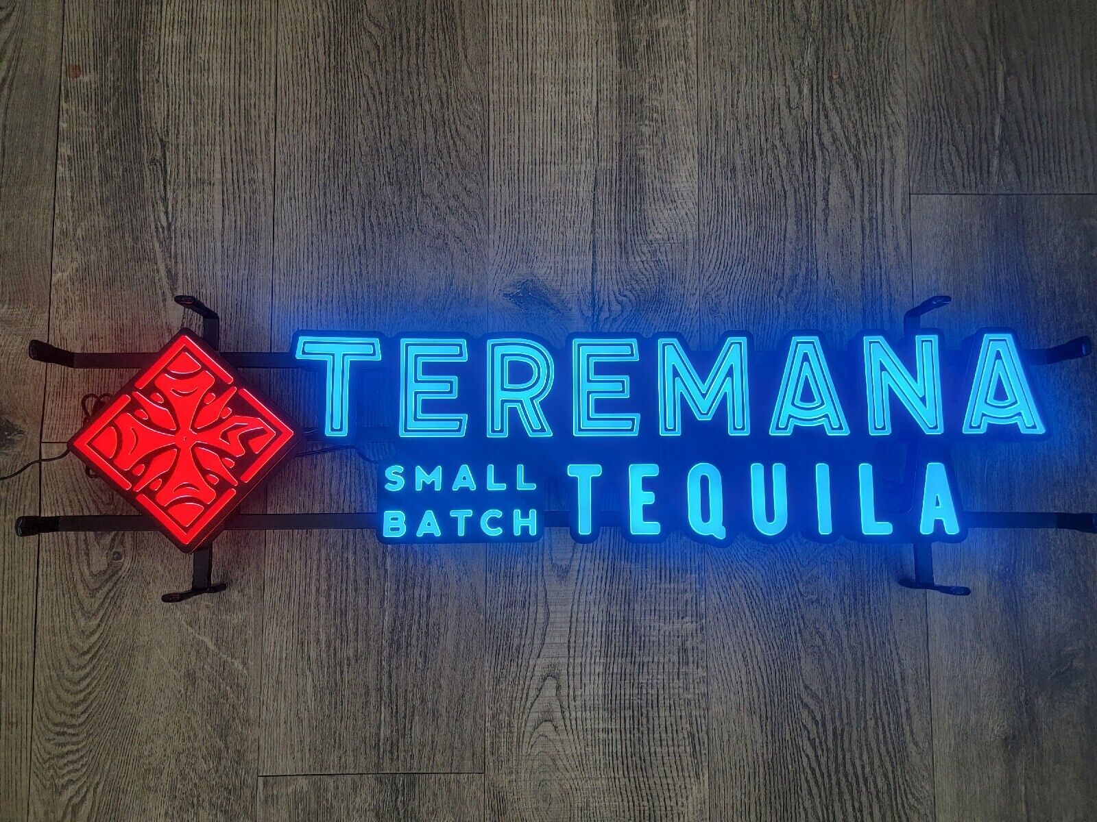 TEREMANA TEQUILA LED SIGN SMALL BATCH TEQUILA LIGHT SIGN MAN CAVE GARAGE 