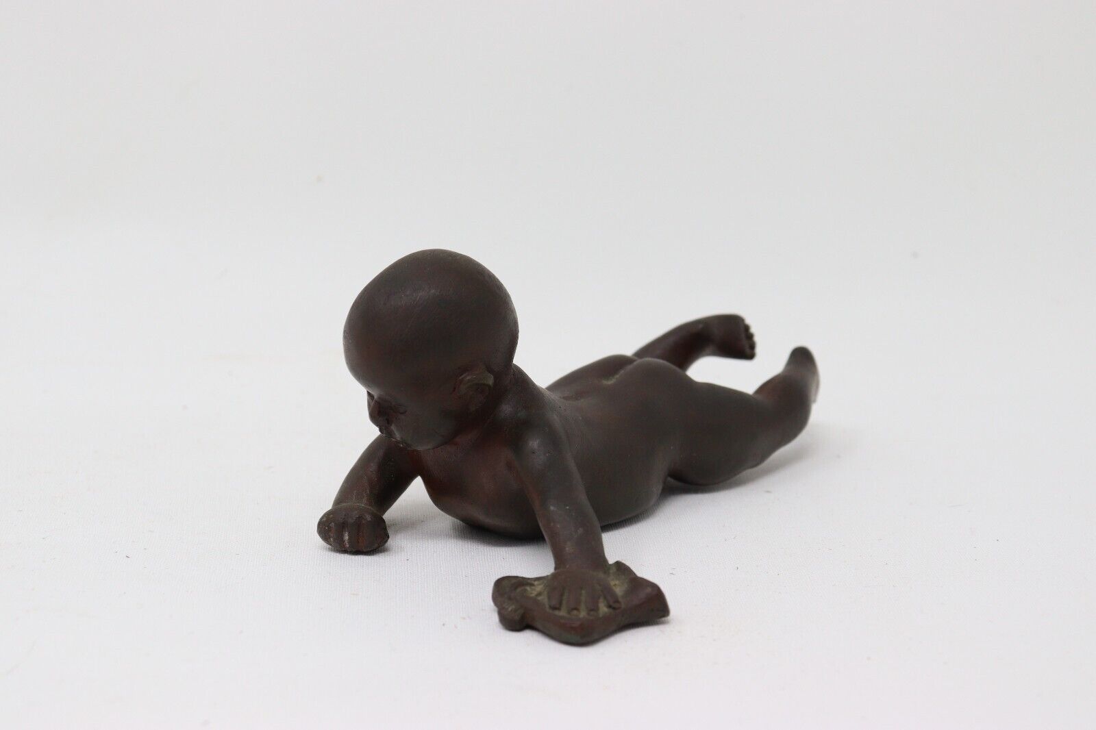 Early 1900s Italian Bronze Crawling Baby Statue Giorgio Sommer