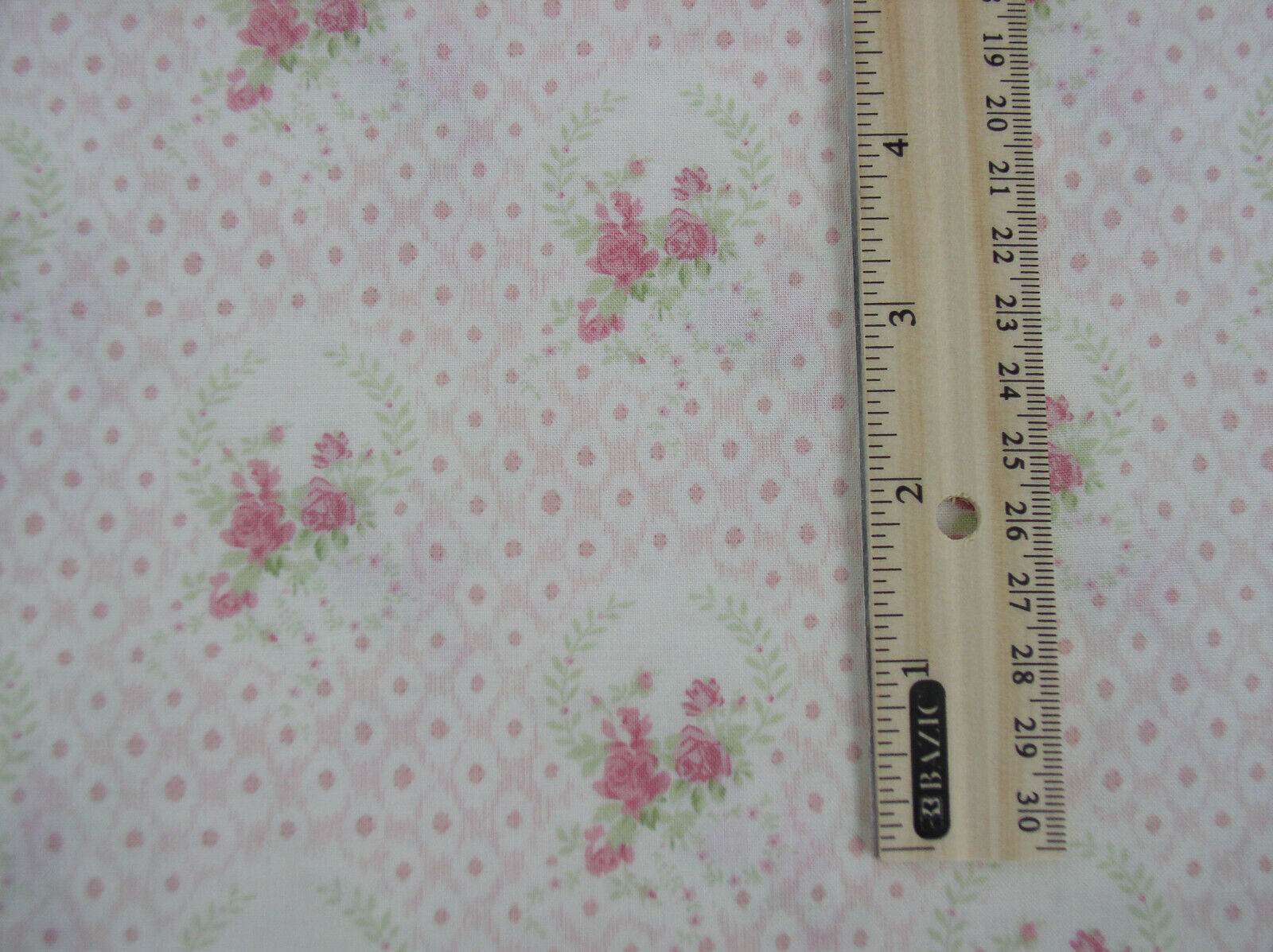 Yuwa Sweet Pink Cottage Rose Medallions/ Cream Cotton Fabric French Design BTY