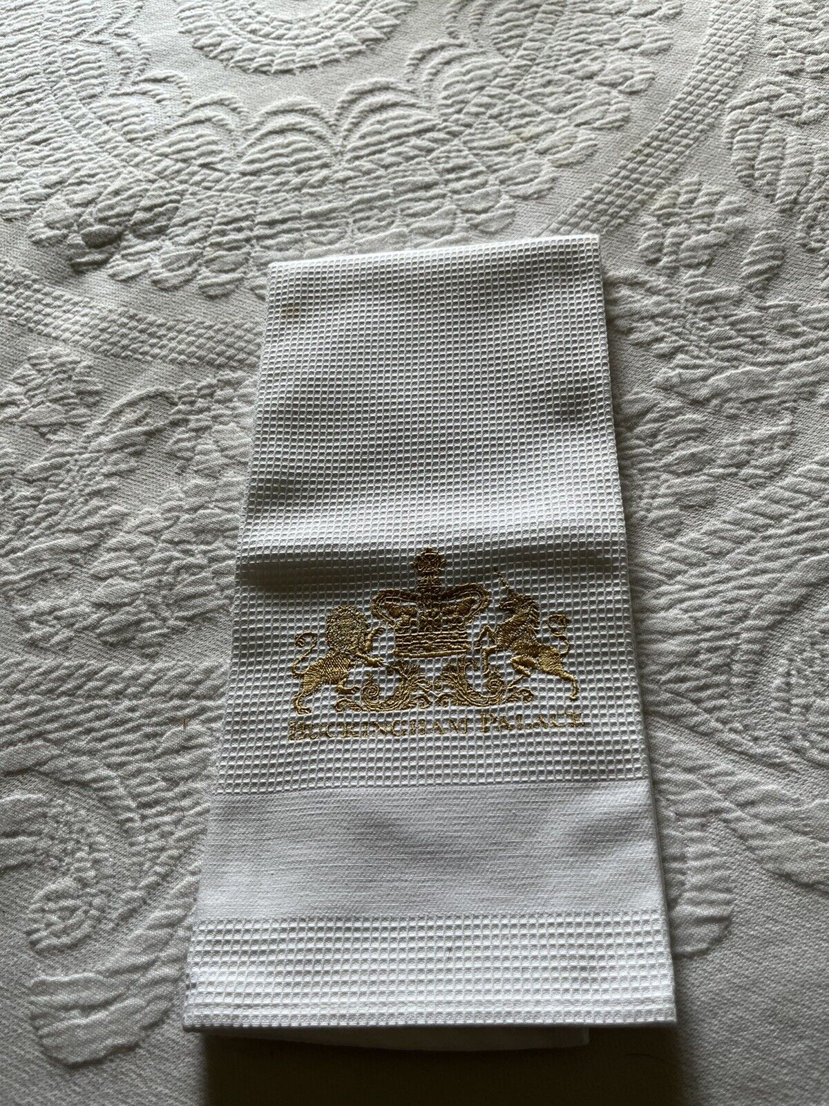 Vintage Buckingham Palace The Royal Collection Gold Embroidered White Tea Towel
