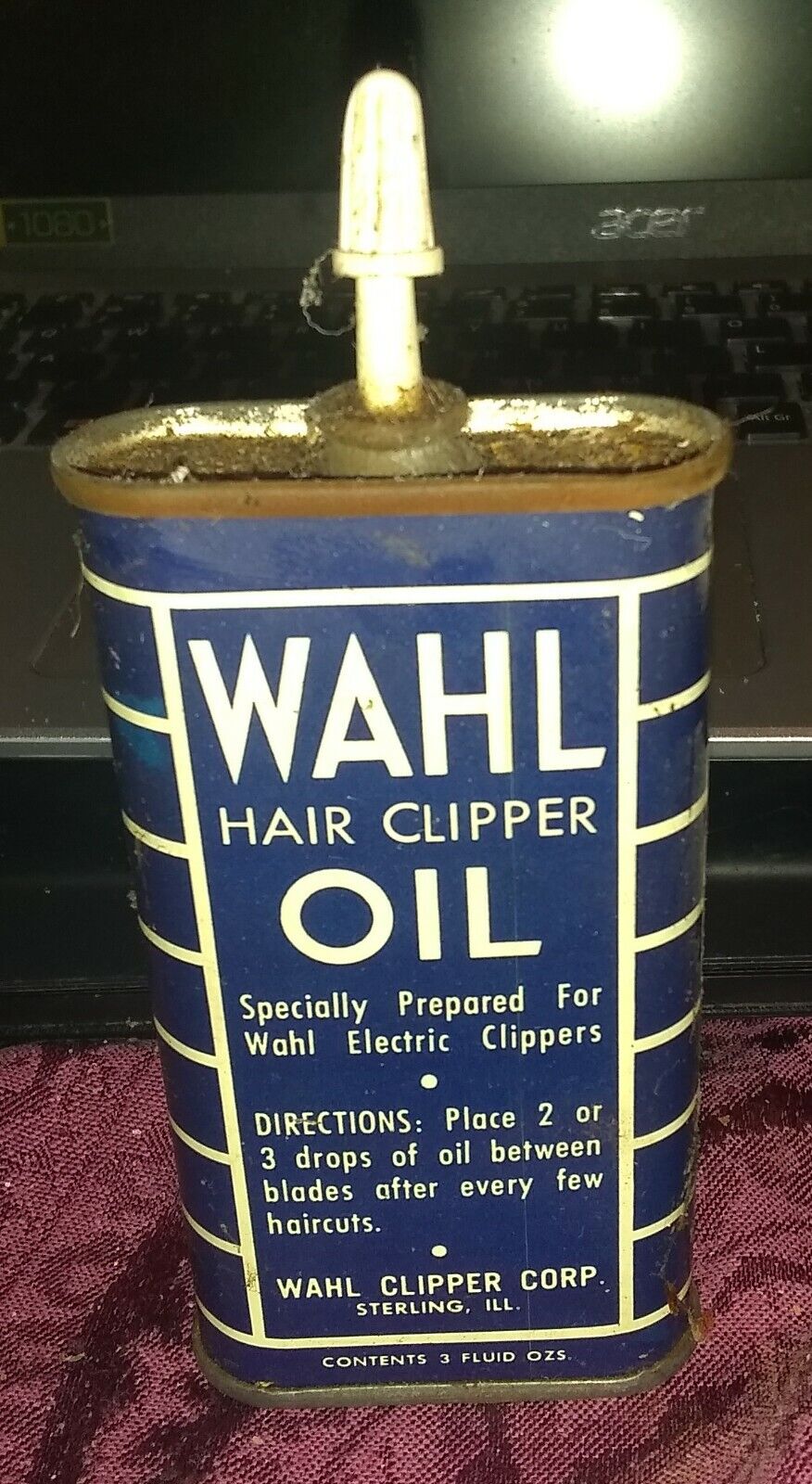 VINTAGE WAHL HAIR CLIPPER OIL 3 OZ. CONTAINER