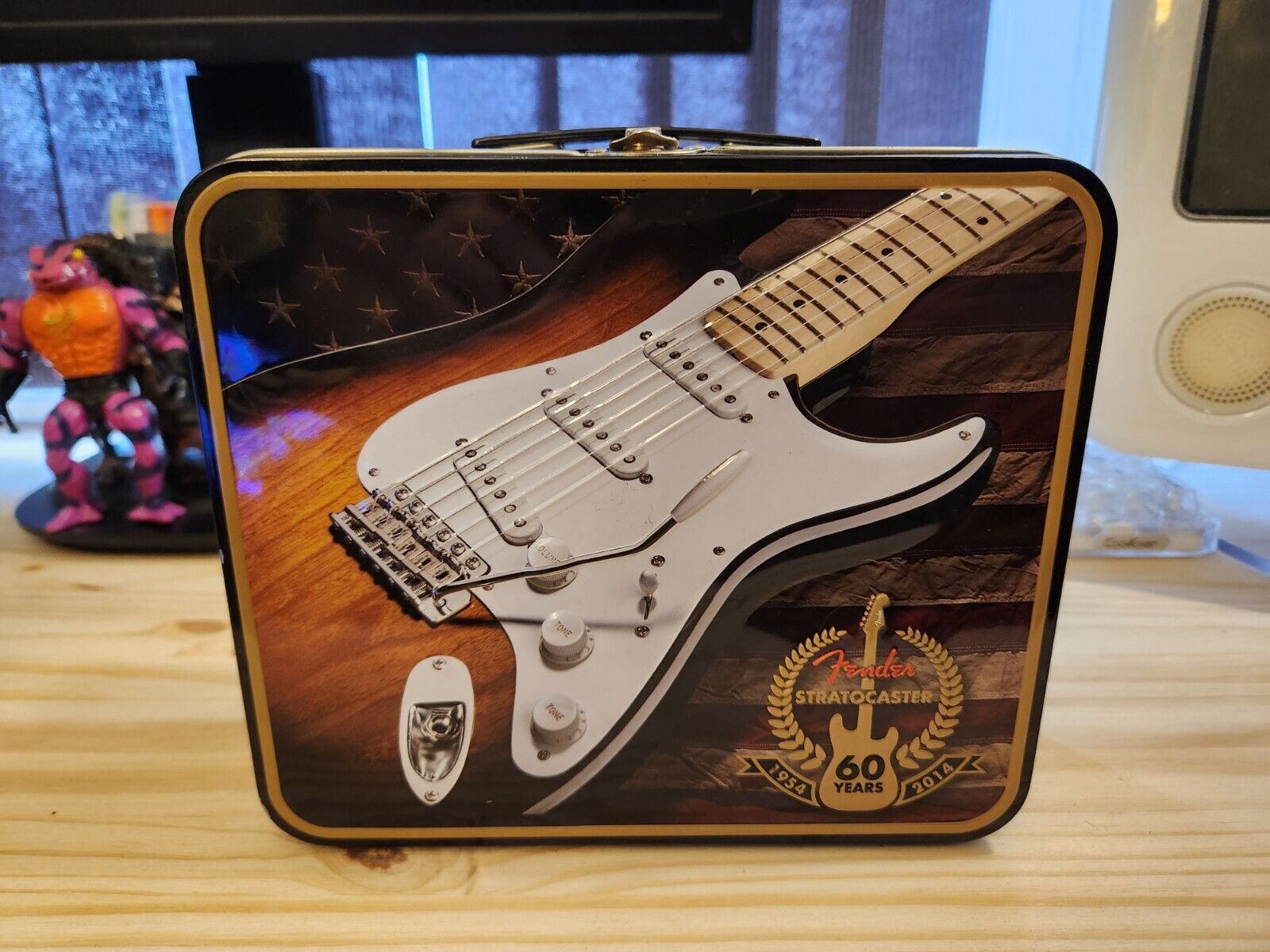 2014 Aladdin Fender Stratocaster Metal Lunchbox 60 Years Anniversary 1954 - 2014