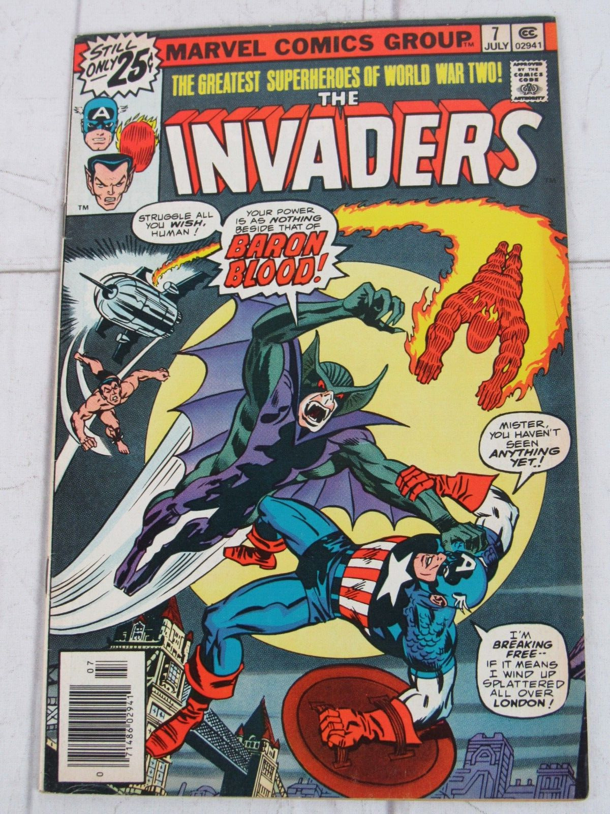 The Invaders #7 July 1976 Marvel Comics