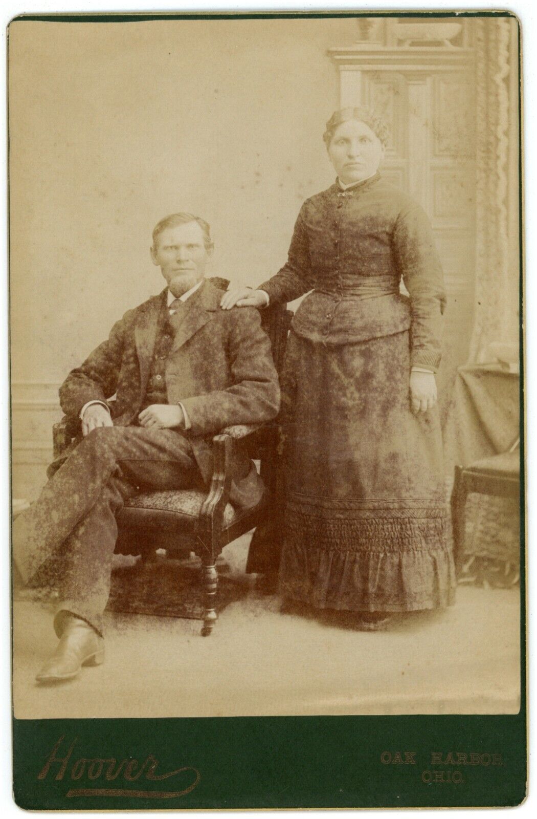 CIRCA 1890\'S CABINET CARD Older Couple Victorian Clothing Hoover Oak Harbor, OH