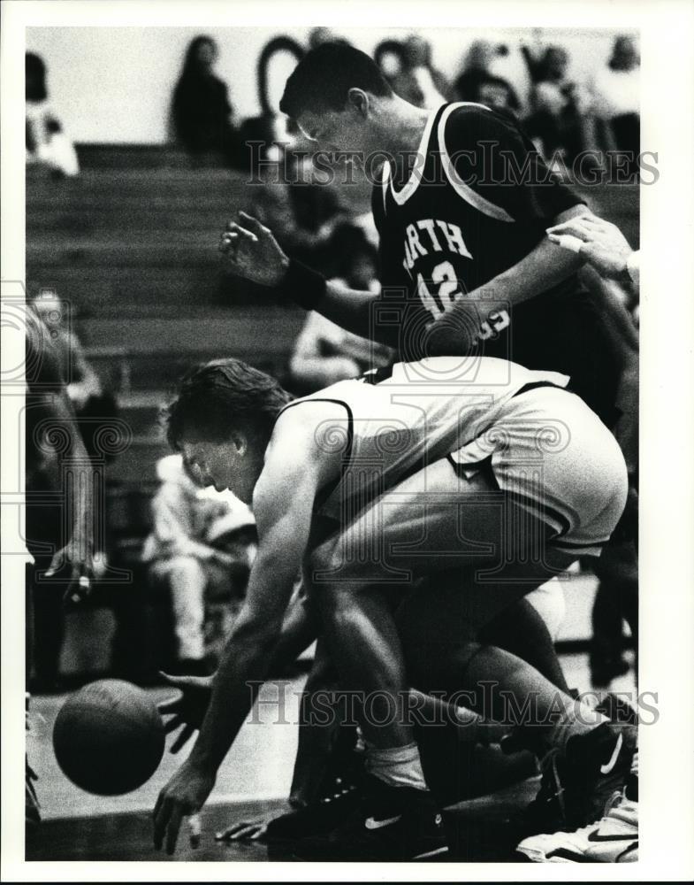 1991 Press Photo Garfield High vs Akron North basketball-Joe Gault and Jackson
