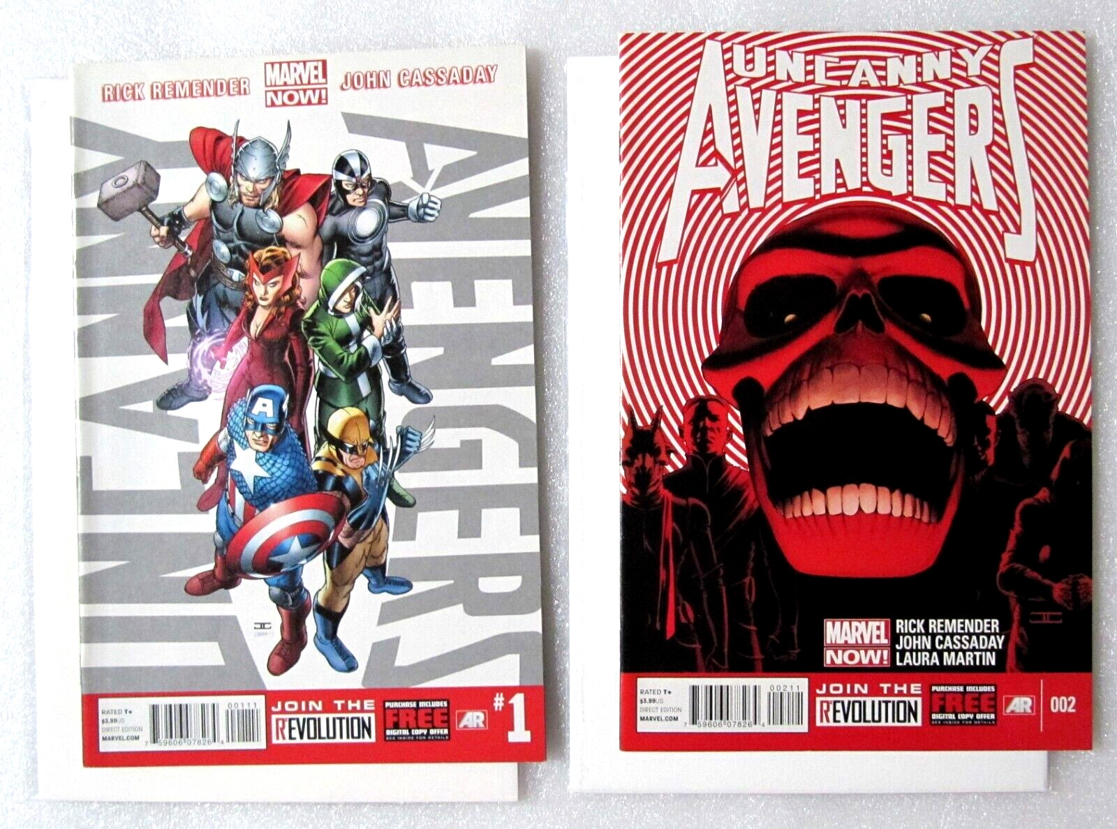 LOT OF 2 Uncanny Avengers #1 & #2 2013 MARVEL COMIC VS RED SKULL - BOARDED NEW