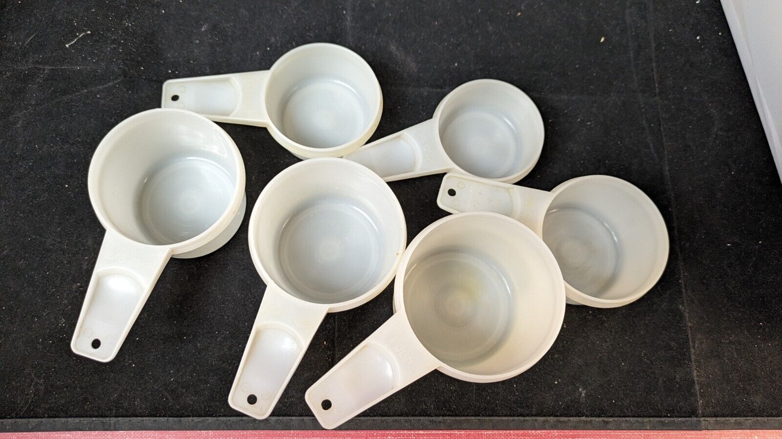 Vintage Tupperware Measuring Cups Complete Set Of 6 Sheer/White