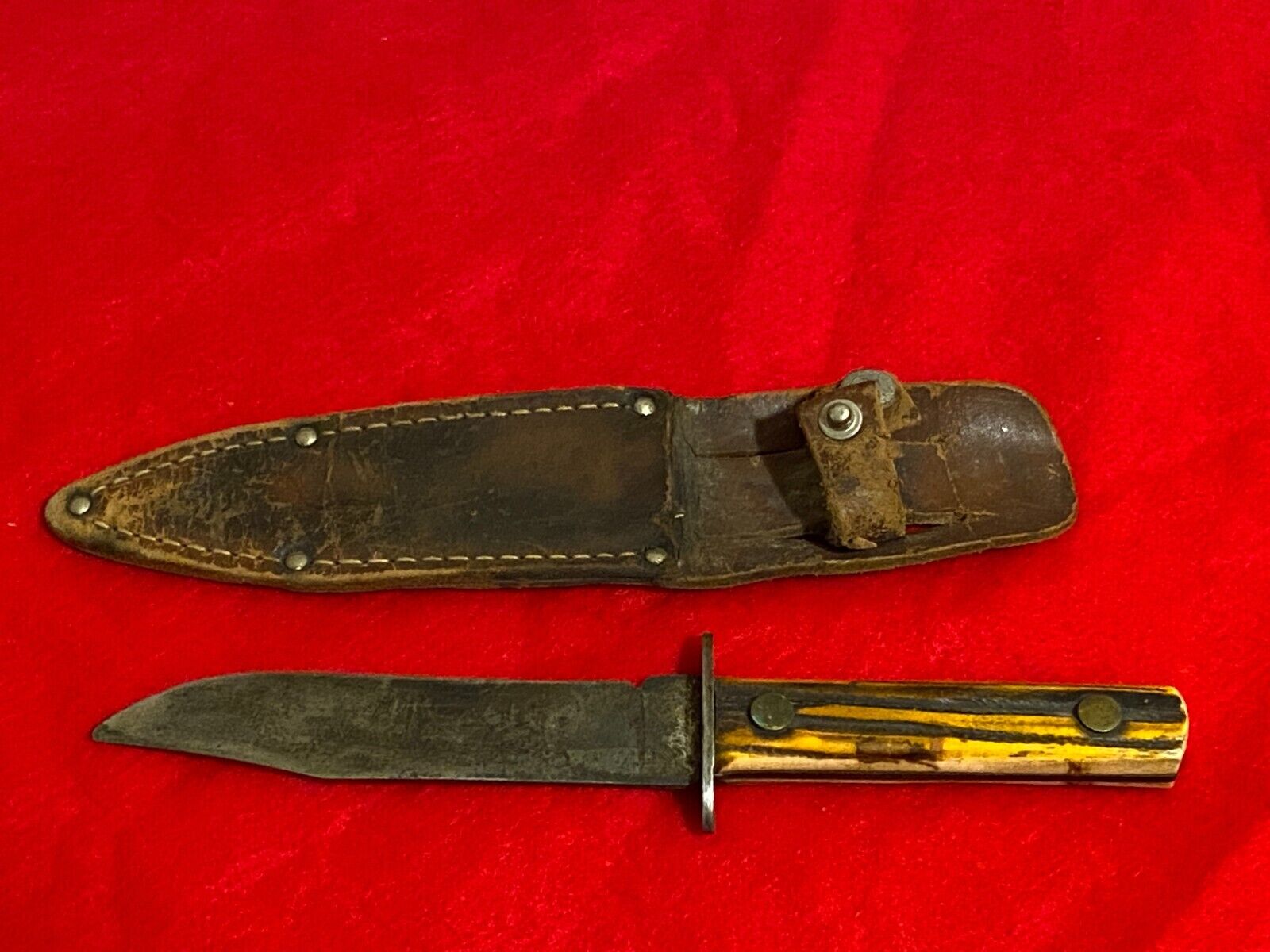 Antique Hunting Knife with Sheath ak-05