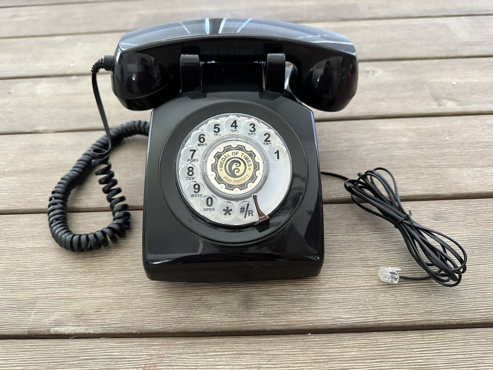 Vintage-style Rotary Phone