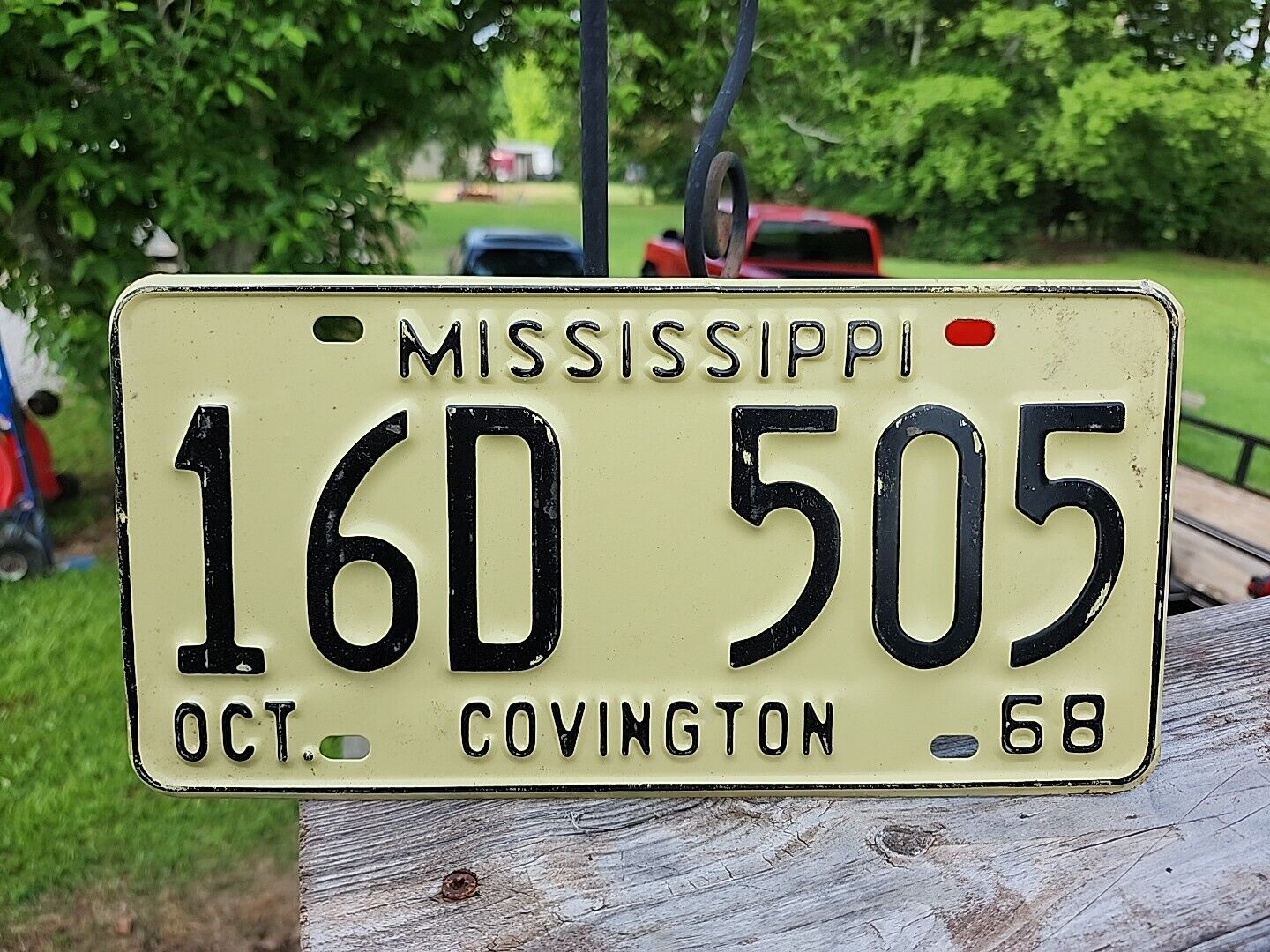 Vintage  1968 MISSISSIPPI Covington County  License Plate . # 16D-505