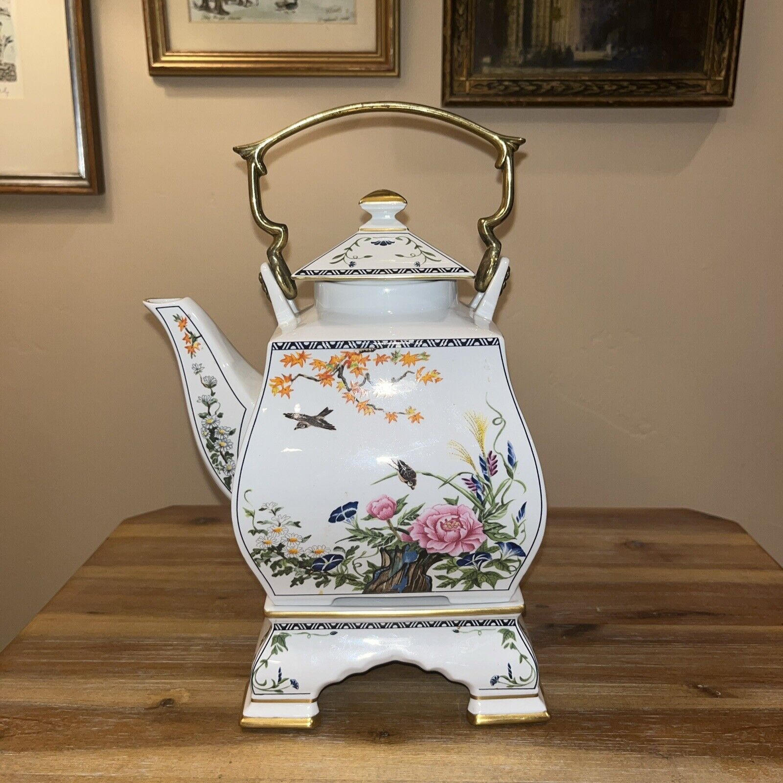 Franklin Mint Birds and Flowers of the Orient Teapot with Ceramic Stand