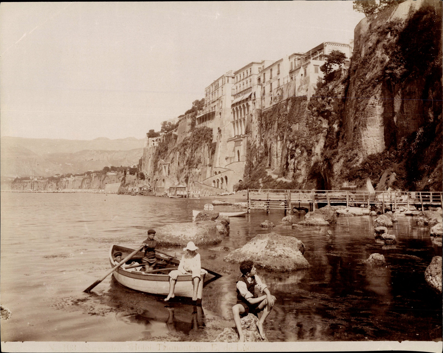 Italy, Sorrento, Casa di Tasso, Hôtel Tramontano, boys on the boat vintage  