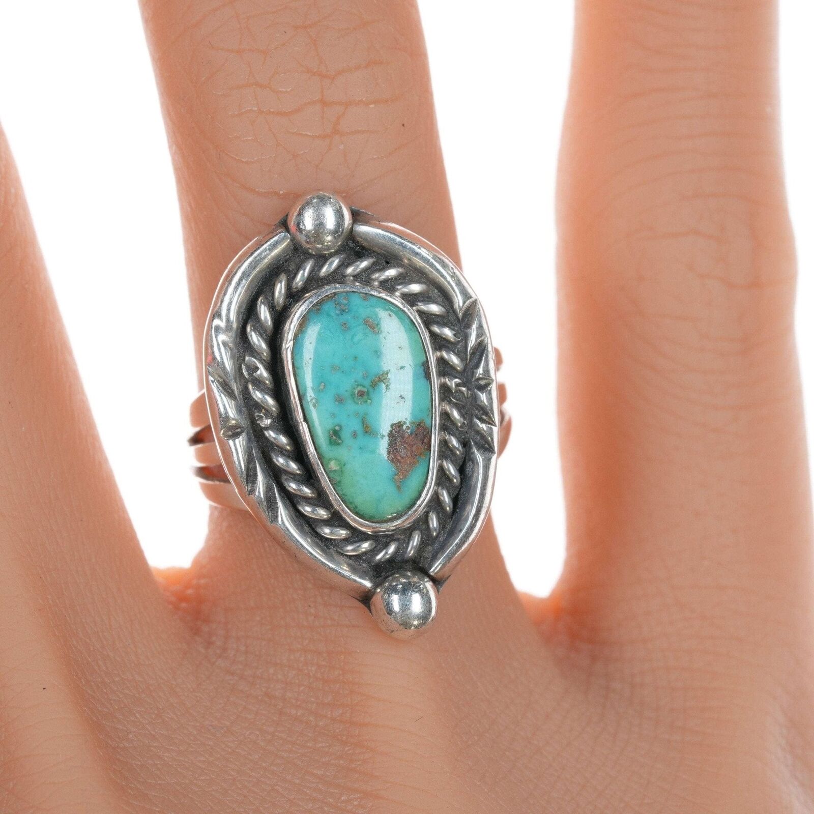 sz7 Vintage Native American silver turquoise ring