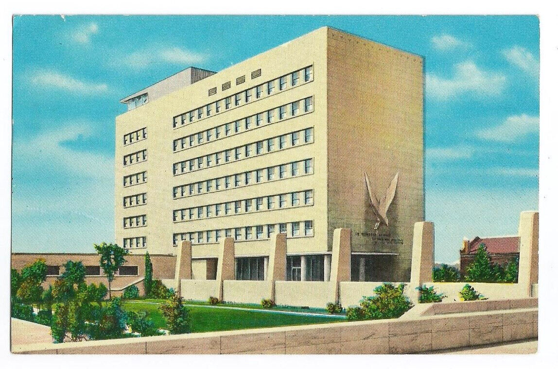 Detroit Michigan MI Postcard Veterans VA Building