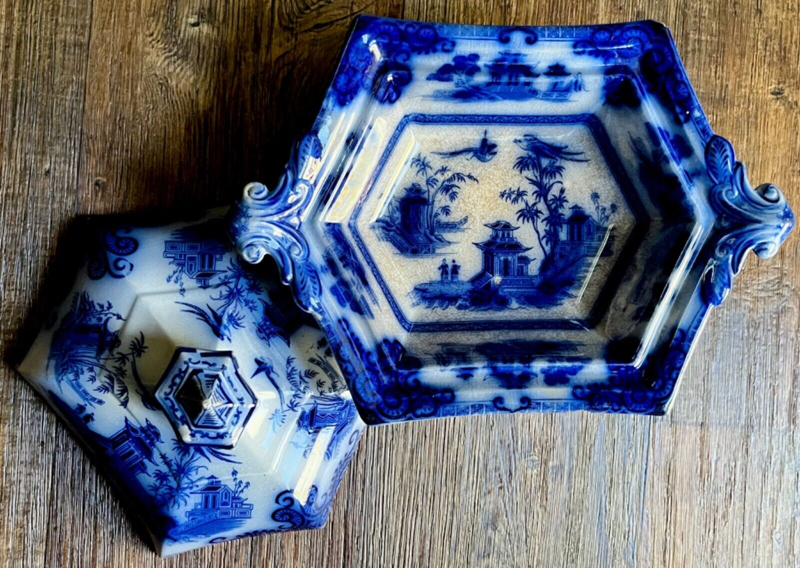 FLOW BLUE Covered Tureen Dish Bowl ‘CHUSAN’ J Clementson England Ironstone c1850