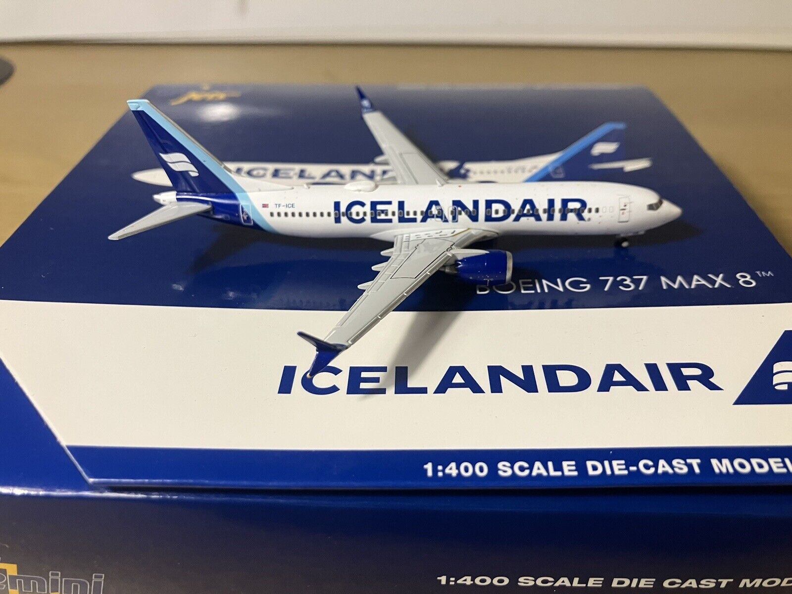GEMINI 1:400, ICELANDAIR, BOEING 737 MAX 8, TF-ICE. BOX HAS SOME WEAR